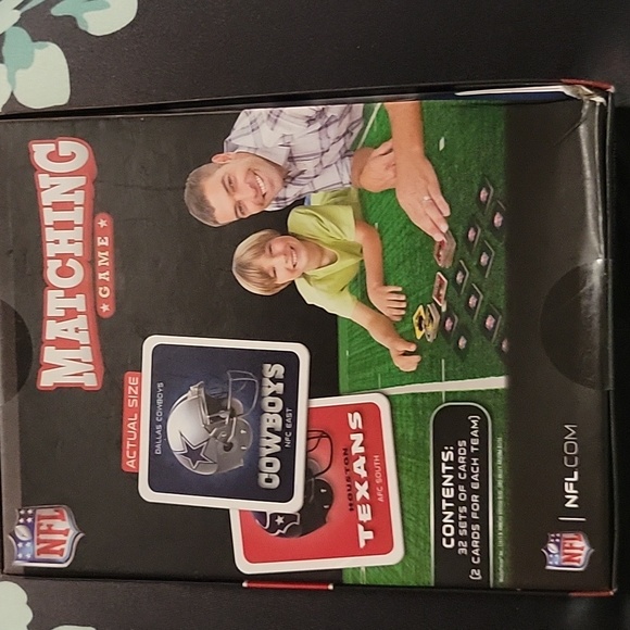 NEW NFL Matching Game NEW IN SEALED PACKAGE - Picture 4 of 4